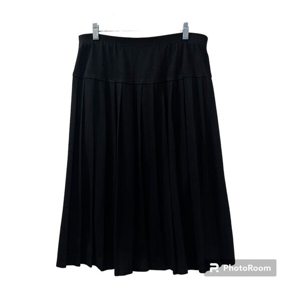 Alfred Dunner Womens Black Elastic Waist Pleated Knee Length Skirt Size 14 USA - Picture 1 of 7
